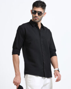 Regular Fit Solid Casual Shirt