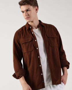 Men Slim Fit Solid Spread Collar Casual Shirt