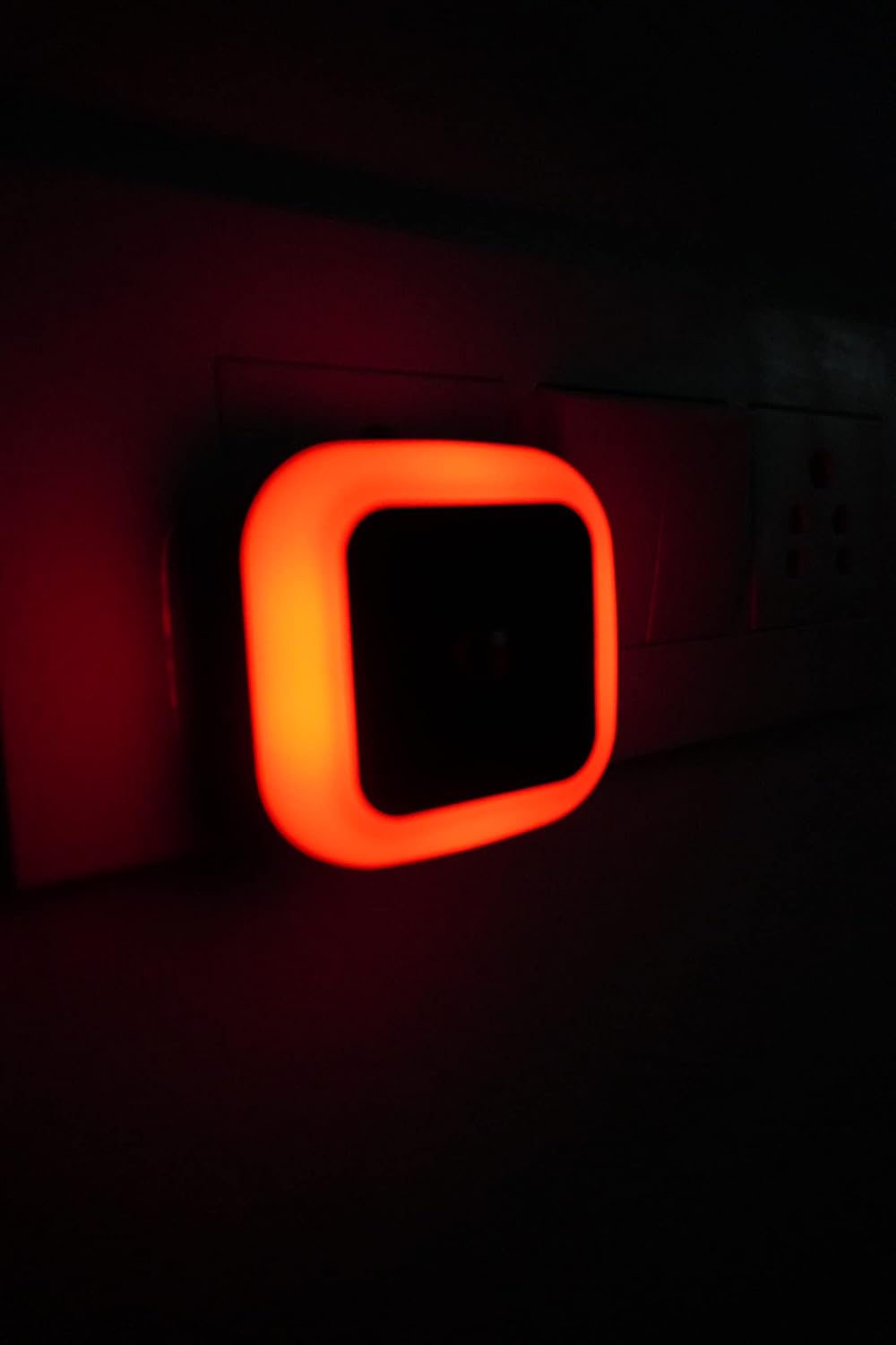 HOARD 0.5W Led Plug in Smart Night Lamp with Automatic Sensor Smart LED Night Lamp -(Orange) Pack of 1