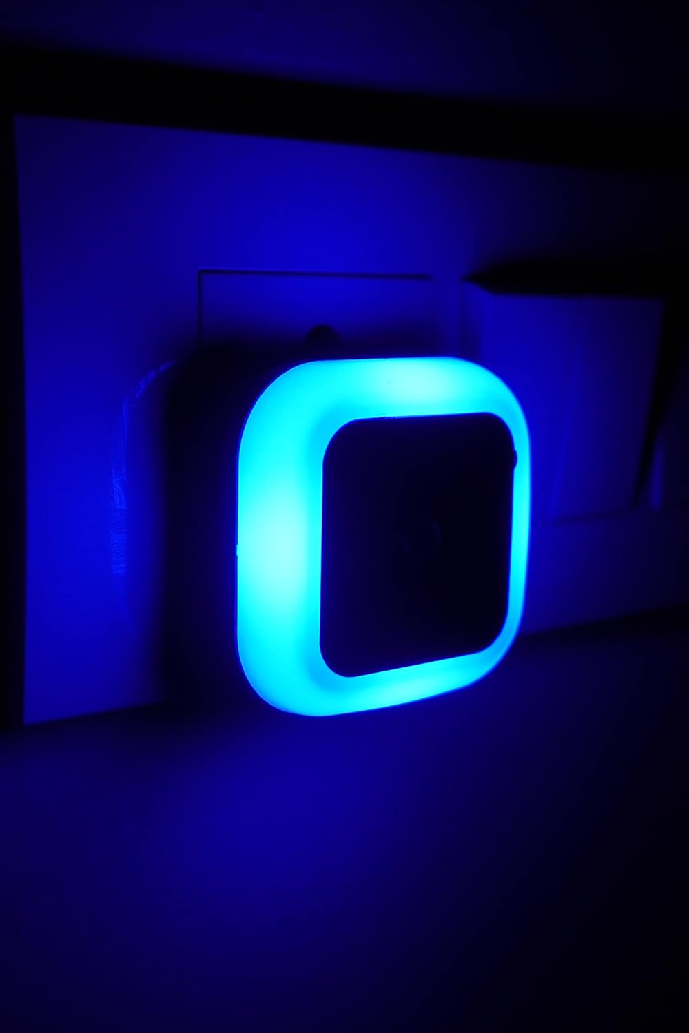 HOARD Smart Night Lamp for Bedroom Bed Side Dim Light (Pack of 2) | Smart Automatic On/Off Dim Led Lights | Energy Saving 0.5W Lamp for Hallway, Stairs, Kitchen & Bathroom