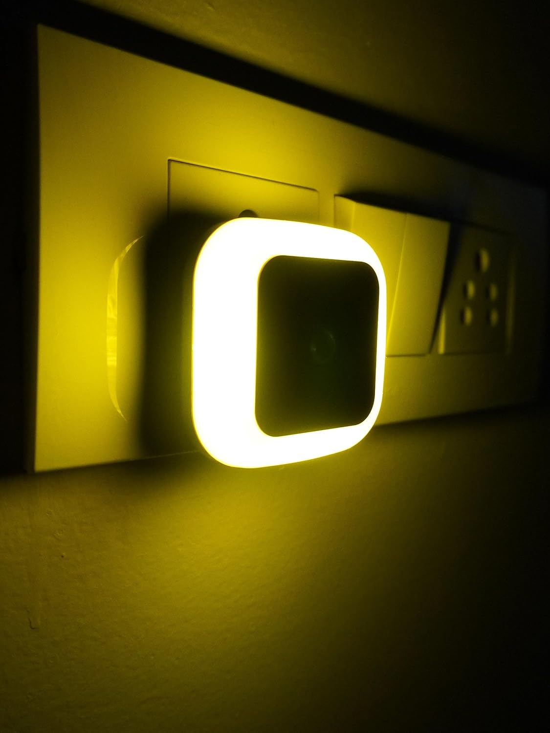 HOARD Smart Night Lamp for Bedroom Bed Side Dim Light (Pack of 2) | Smart Automatic On/Off Dim Led Lights | Energy Saving 0.5W Lamp for Hallway, Stairs, Kitchen & Bathroom